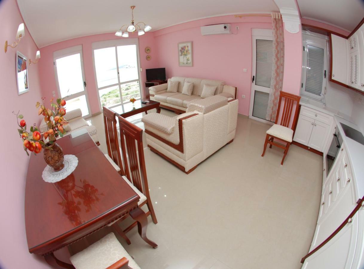 Erti'S Apartments Saranda Extérieur photo